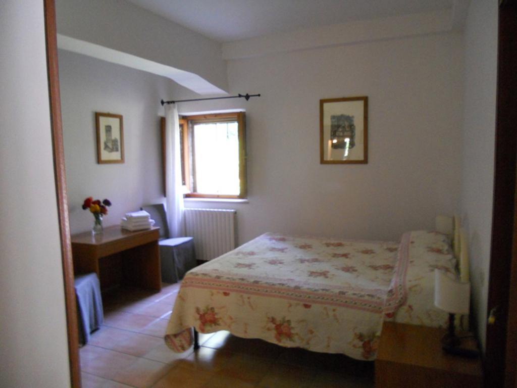 Rugiada Rooms Rivotorto Quarto foto