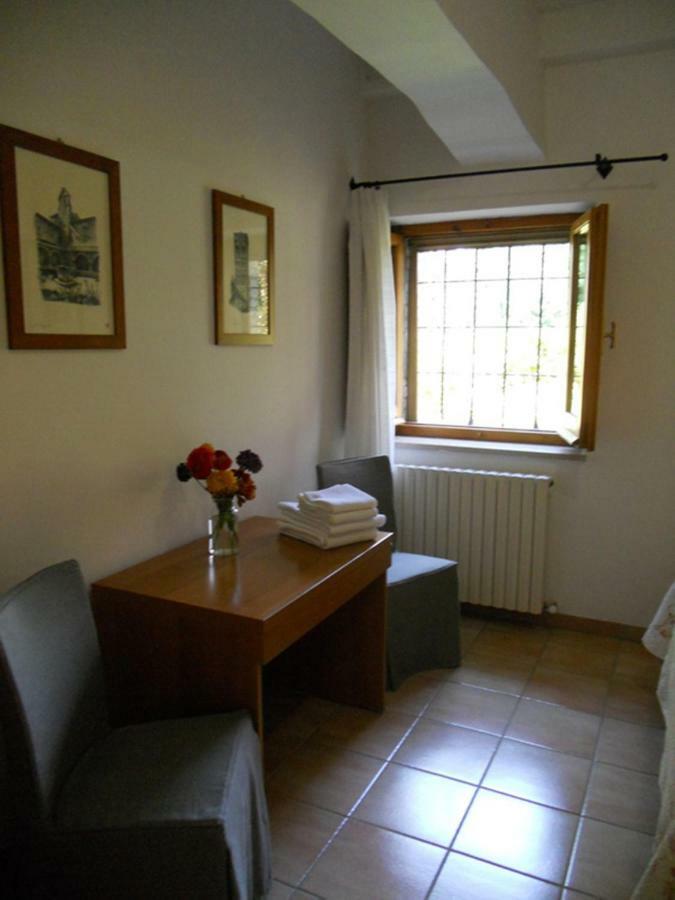 Rugiada Rooms Rivotorto Quarto foto
